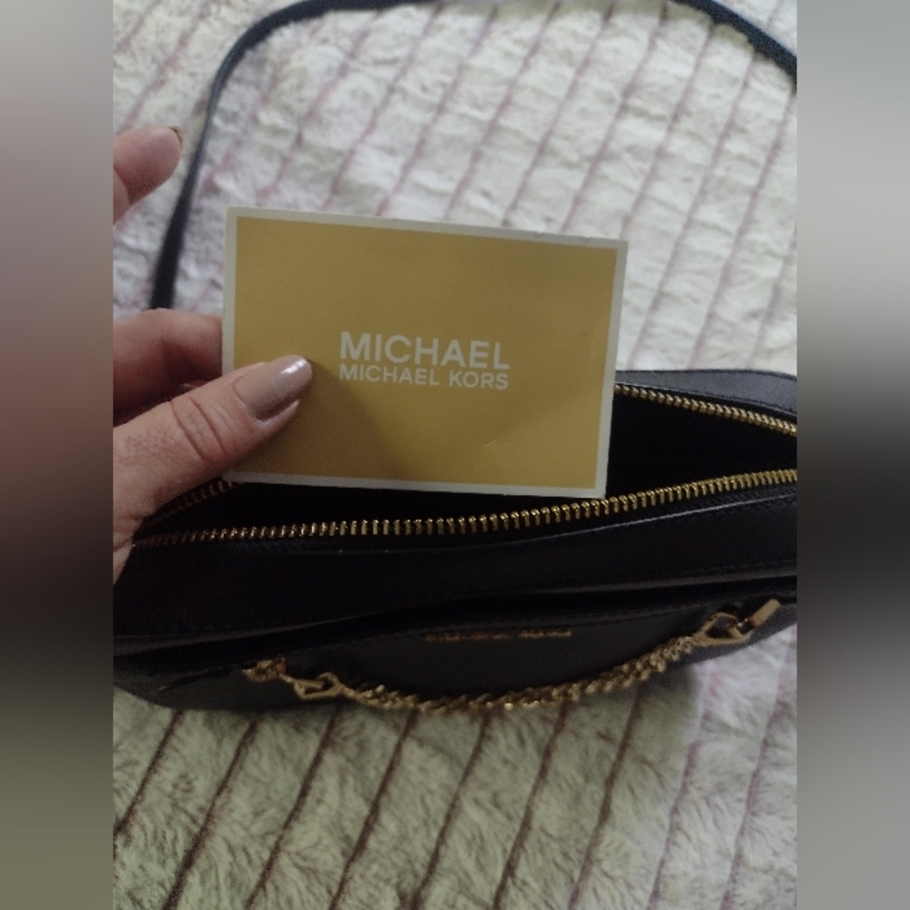 NWOT Michael Kors Black Jet Set Large Saffiano Leather Crossbody Bag w/Gold - Picture 11 of 12
